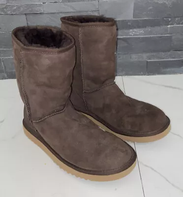 UGG Australia 5825 Classic Short Chestnut Sheepskin Boots Women's - Size 7 • $24.99