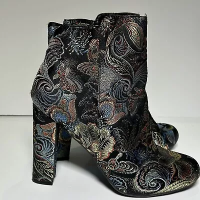 Bamboo Floral Embroidery Boho Chic Chunky  4 High Heel Ankle Boots  Size 10 • $20