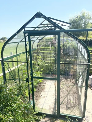 £650 • Buy Halls Supreme 6ft X 8ft Greenhouse Tempered Glass Dismantled - Green