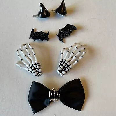 Punk Gothic Halloween Zombie Skull Skeleton Hand Bone Claw Hair Clips Lot Of 7 • $8.88