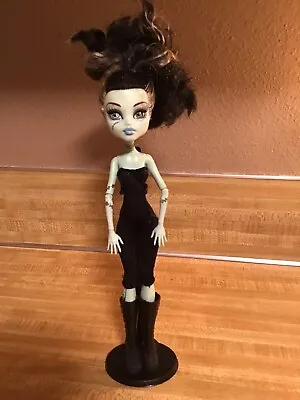 Monster High GHOULS RULE Frankie Stein 2008 Black Jumpsuit & Boots**Mattel • $12.99