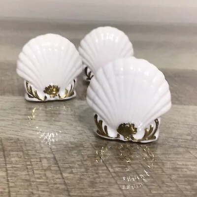 Vintage Japan White Ceramic Shell Place Card Holder Set Of 3 • $24