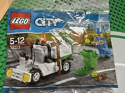 LEGO CITY: Garbage Truck (30313) • £2.99