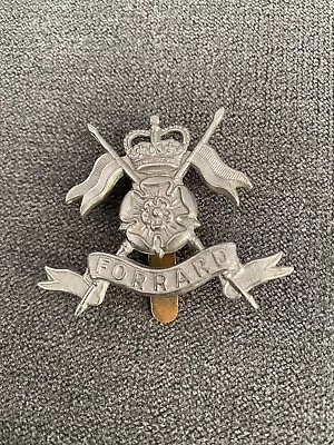 The Queen’s Own Yorkshire Yeomanry – Queen’s Crown White Metal Cap Badge • £6.99