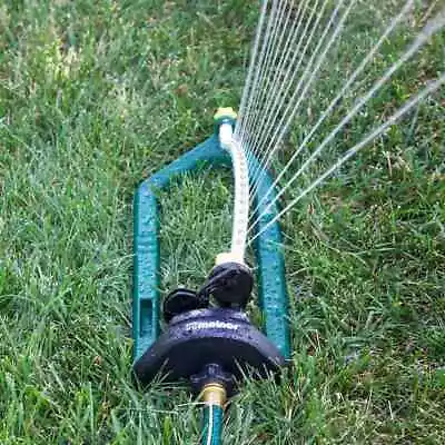 Melnor 3400 Sq. Ft. Sturdy Oscillating Sprinkler Gentle Action Watering Lawns • $17.40