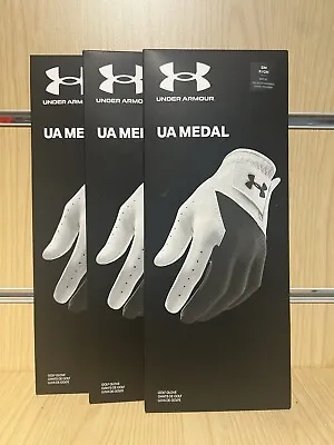 Under Armour Medal Gloves • £9