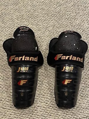 FERLAND J4000 GOLD SERIES Hockey Shin & Knee Guards 14” • $20