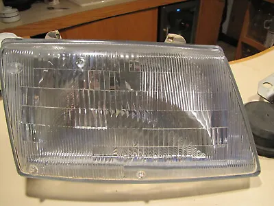 Genuine Saab 9000 Passenger Rt Headlight  91-93  5 Door 88-94 Cd 903-133 894 • $49.95