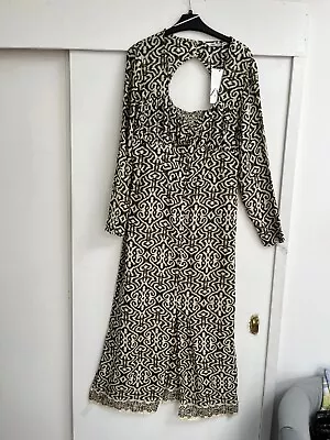 ZARA PRINTED MIDI DRESS Size XL BNWT £45.99 • $28.01