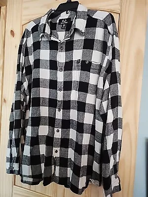 Mens REALTREE Flannel Shirt Black And White Plaid Long Sleeve Size XXL • $10
