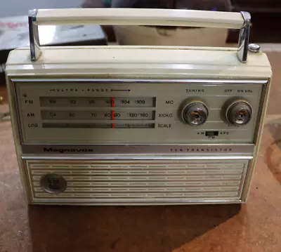 Vintage Magnavox Model FM-91 Ten Transistor AM FM Radio Not Tested!! • $70