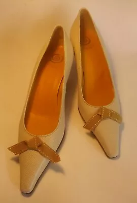 £29.99 • Buy Ursula Mascaro Size 4.5 Light Yellow/cream Leather Court Shoes G2/62042377