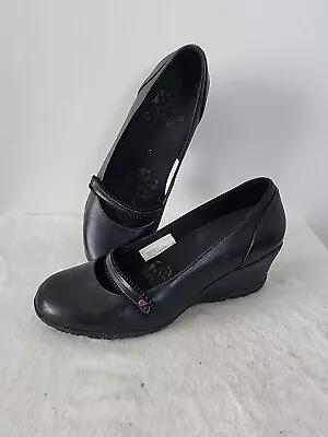 Merrell Petunia Black Wedge Heel Mary Janes With Vibram Soles Women's Size 8 • $20