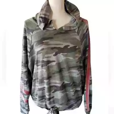 Vintage Havana Camo Pullover Hoodie Top NEW Size Medium  • $25