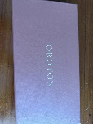 $50 • Buy Oroton Tan Wallet - Basically Brand New 
