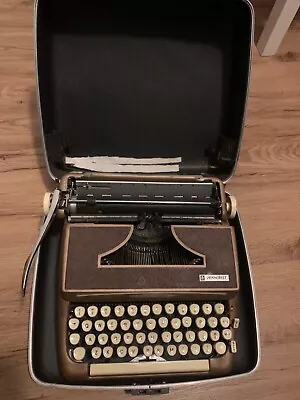 Vintage JC PENNY Penncrest Caravelle 10 Portable Typewriter Case  - Read Desc. • $89.99