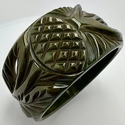 Wide Vintage Heavily Carved Dark Marbled Green Bakelite Flower Bangle Bracelet • $20.49