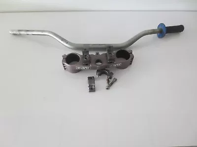 2001 Yamaha YZ250F Dirt Bike Pro Taper Handlebars W/ Top Triple Tree (338/27) • $95