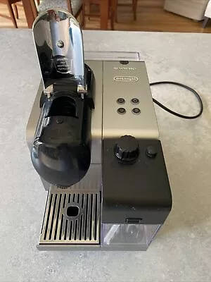 DeLonghi EN520S  Nespresso Lattissima Touch Machine - Silver. Made In Italy 🇮🇹 • $150