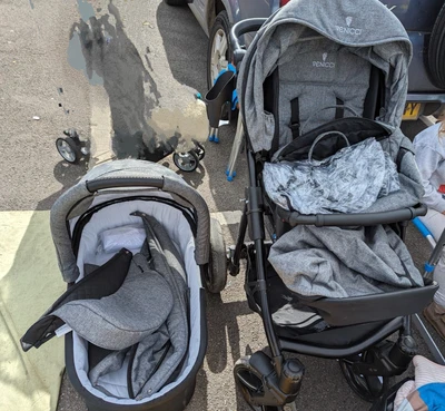 £90 • Buy Vennici Pushchair 3 In 1 Travel System