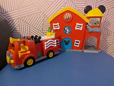 Mickey Mouse Clubhouse Fire Station • £14.99