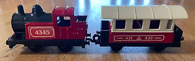 Set Of 2 MATCHBOX Train Engine 4345 & Passenger Coach 431 432 • $8.25