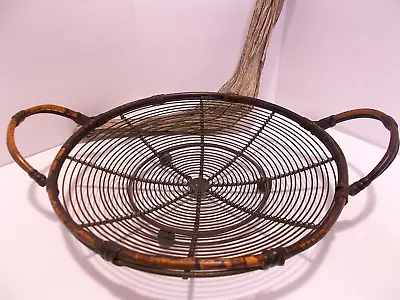 Vintage 9.5  Twisted Black Metal Wire Footed Fruit /Egg Table Basket Bowl Bamboo • $14.99