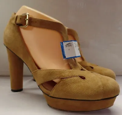 B Makowsky Tan Suede Buckle 4  Heels Sz 8.5 Darling Shoe Pre Owned Condition • $34.99