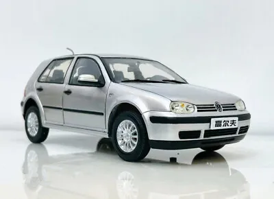 Dealer Edition 1/18 Volkswagen Golf MK4 2002 China VW Discontinued Silver • $299