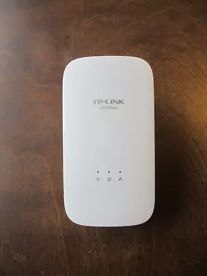 TP-LINK TL - PA8010 AV1200 GIGABIT Powerline Ethernet Adapter • $15