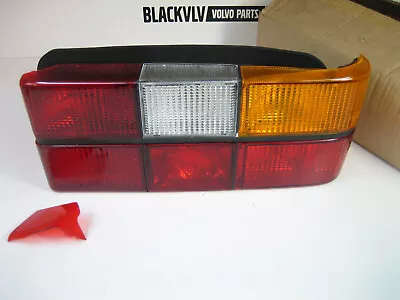 Genuine Volvo 240 Right Tail Light New 242 244 NOS 1372450 • $149.99