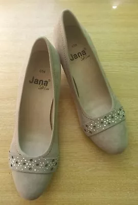 Jana Size 7.5h Beige Faux Suede Court Shoes.   B133052123b2/7 • £26.99