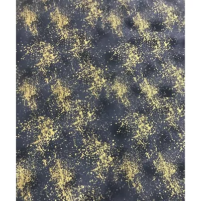 Remnant Sale 18 X22  - Magical Moments - Metallic Gold Spray On Black - Stof • £2.88