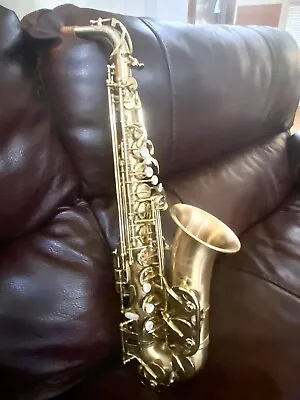 P. Mauriat Le Bravo Alto Saxophone - Gold Brass Matte Body • $1100