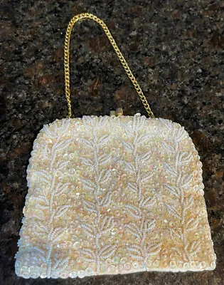 Vintage Beaded & Sequin Small Purse Ivory White Kiss Lock Hong Kong Chain Strap • $7.99