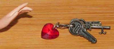 $5 • Buy Barbie Doll Crystal Heart Keys Keychain Silkstone My Scene Integrity Betsy Bjd