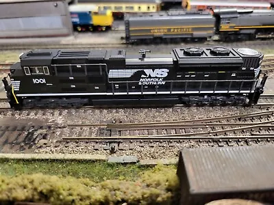 176-8513 KATO N SCALE SD70ACe NORFOLK SOUTHERN 1001 LOCO NEW • £100