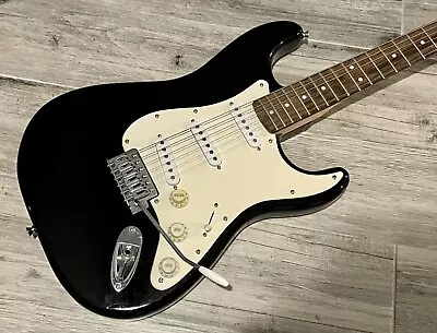 Starcaster Stratocaster By Fender - Recently Set Up With New Strings & Gig Bag • $127