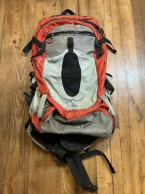$47.99 • Buy Distressed Osprey Atmos 25, Size Medium, Red & Gray Backpack