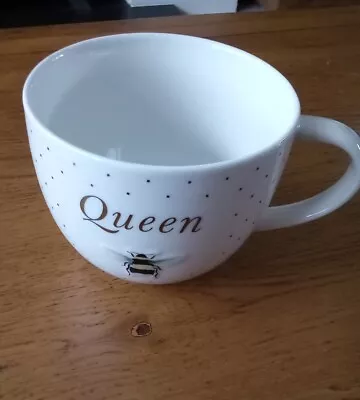 Queen Bee Large Cup Mug Habitat • £5.99