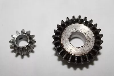 VINTAGE Tether Car Rear End Gears Dooling Bremer McCoy Hot Rod Axle Gears • $21.50