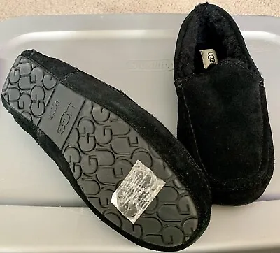 UGG Black Leather Suede Slippers W/Black Wool Lining - Men's Size 13 **EUC** • $39.90