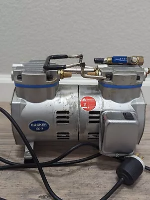 ROCKER 600 OIL-LESS VACUUM PUMP 1/4 HP ~650 MmHg - 112985510131 • $599.99