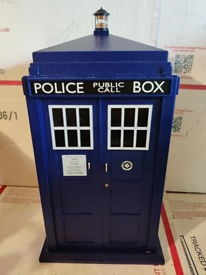 $19.99 • Buy  Doctor Who Tardis Cookie Jar Electronic Lights And Sounds 2004 Needs Batteries 
