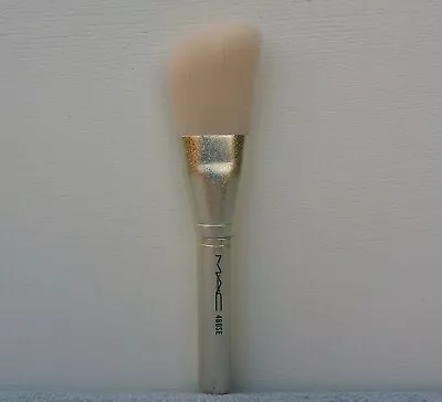 £18.84 • Buy 1x MAC 460SE Angled Powder / Cheek Brush, Travel Size, Brand New!