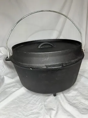 VINTAGE CABELA’S CAST IRON CAMP OVEN 12 QT - 14” W/Lid Tri Leg Thermometer Notch • $129