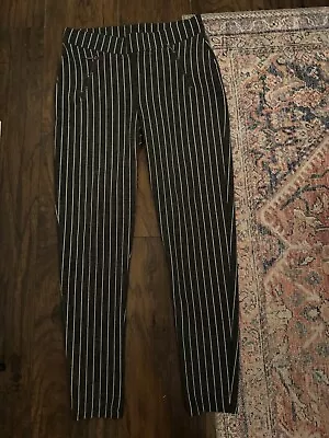 Women’s Medium Vero Moda Grey Striped Ankle Pants Euc Pristine! • $3