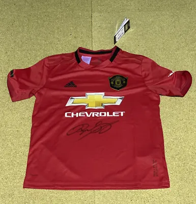 £125 • Buy Signed Ryan Giggs Manchester United Shirt. Big Autograph With COA Value £125