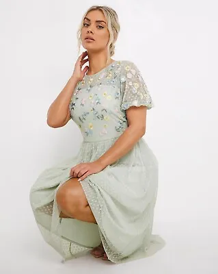 Maya Deluxe Curve Mint Embroidery Midi Dress Size 22 • £89.99