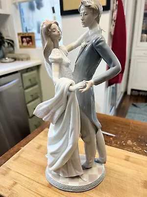 LLADRO Vintage I Love You Truly Dancing Bride & Groom Large Figurine #1528 • $500